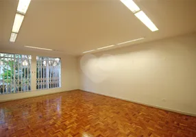 Foto 1 de Sobrado com 3 Quartos para alugar, 200m² em Pinheiros, São Paulo