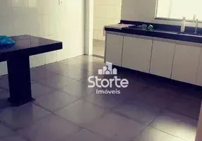 Foto 1 de Casa com 3 Quartos à venda, 160m² em Jardim Europa, Uberlândia