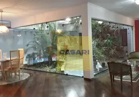 Foto 1 de Sobrado com 4 Quartos para venda ou aluguel, 307m² em Nova Petrópolis, São Bernardo do Campo
