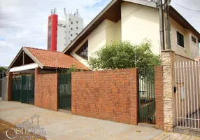 Foto 1 de Sobrado com 4 Quartos à venda, 313m² em Boa Vista, Londrina
