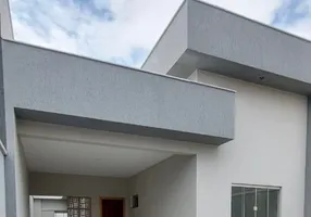 Foto 1 de Casa com 3 Quartos à venda, 114m² em Papillon Park, Aparecida de Goiânia