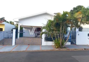 Foto 1 de Casa com 3 Quartos para venda ou aluguel, 204m² em Cidade Universitária, Campinas