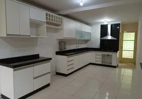 Foto 1 de Sobrado com 4 Quartos para alugar, 400m² em Setor Habitacional Vicente Pires, Brasília