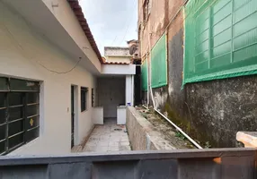 Foto 1 de Casa com 2 Quartos à venda, 322m² em Caiçaras, Belo Horizonte