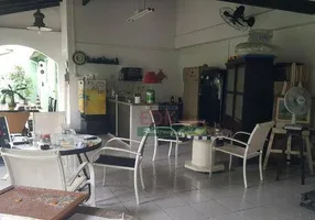 Foto 1 de Casa com 3 Quartos à venda, 230m² em Jardim Jaqueira, Caraguatatuba