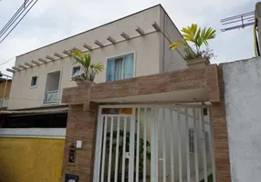 Foto 1 de Casa de Condomínio com 2 Quartos à venda, 80m² em Colubandê, São Gonçalo