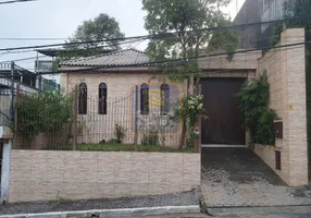 Foto 1 de Casa com 3 Quartos à venda, 250m² em Vila Tolstoi, São Paulo