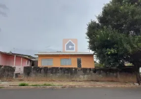 Foto 1 de Casa com 2 Quartos para alugar, 90m² em Órfãs, Ponta Grossa