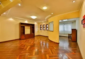 Foto 1 de Sobrado com 3 Quartos à venda, 292m² em Anchieta, São Bernardo do Campo