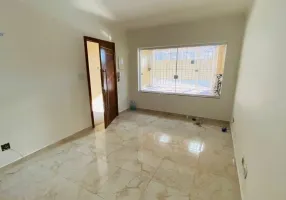 Foto 1 de Sobrado com 3 Quartos para alugar, 125m² em Vila Mazzei, São Paulo