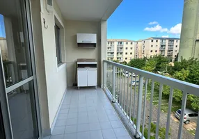 Foto 1 de Apartamento com 3 Quartos para alugar, 75m² em Buraquinho, Lauro de Freitas