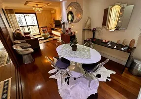 Foto 1 de Apartamento com 3 Quartos à venda, 220m² em Vila Belmiro, Santos