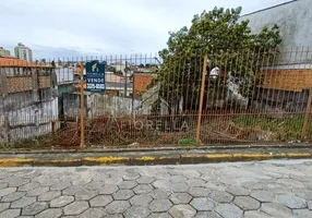Foto 1 de Lote/Terreno à venda, 240m² em Capoeiras, Florianópolis