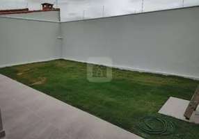 Foto 1 de Casa com 4 Quartos à venda, 210m² em Cidade Jardim, Uberlândia