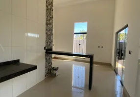 Foto 1 de Casa com 2 Quartos à venda, 76m² em Parque Hayala, Aparecida de Goiânia