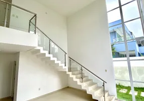 Foto 1 de Casa de Condomínio com 4 Quartos à venda, 310m² em Petrópolis, Maceió