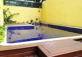 Foto 1 de Casa de Condomínio com 4 Quartos à venda, 390m² em Alto Da Boa Vista, São Paulo