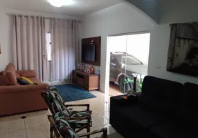 Foto 1 de Casa com 3 Quartos à venda, 170m² em Jardim Nova Esperança, Goiânia