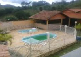 Foto 1 de Casa com 4 Quartos à venda, 1500m² em Centro, Rio Espera
