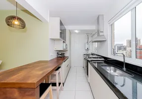 Foto 1 de Apartamento com 1 Quarto à venda, 42m² em Cabral, Curitiba
