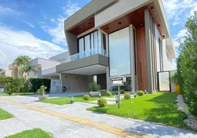 Foto 1 de Casa de Condomínio com 4 Quartos à venda, 330m² em Jardins Valencia, Goiânia