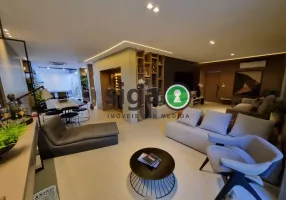 Foto 1 de Casa com 4 Quartos à venda, 247m² em Granja Julieta, São Paulo