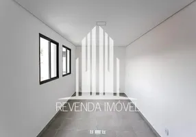 Foto 1 de Apartamento com 1 Quarto à venda, 32m² em Vila Ernesto, São Paulo