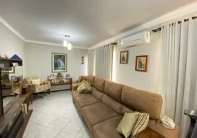 Foto 1 de Casa com 4 Quartos à venda, 174m² em Guanabara, Londrina