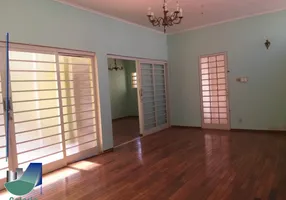 Foto 1 de Casa com 3 Quartos para alugar, 232m² em Jardim Sumare, Ribeirão Preto