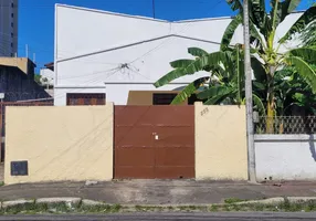 Foto 1 de Casa com 2 Quartos para alugar, 110m² em Centro, Fortaleza