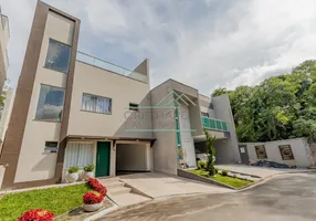 Foto 1 de Casa de Condomínio com 5 Quartos à venda, 300m² em Santa Cândida, Curitiba
