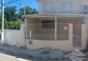 Foto 1 de Sobrado com 3 Quartos à venda, 116m² em Vila Iapi, Taubaté