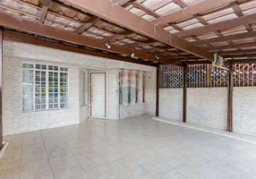 Foto 1 de Sobrado com 3 Quartos à venda, 128m² em Tarumã, Curitiba
