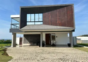 Foto 1 de Casa de Condomínio com 4 Quartos à venda, 350m² em Alphaville, Juiz de Fora