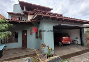 Foto 1 de Casa com 4 Quartos à venda, 230m² em Nossa Senhora das Graças, Canoas