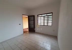 Foto 1 de Casa com 3 Quartos para alugar, 150m² em Jardim Novo I, Mogi Guaçu