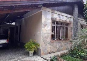 Foto 1 de Casa com 3 Quartos para alugar, 250m² em Vila Friburgo, São Paulo