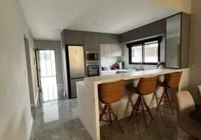 Foto 1 de Casa com 3 Quartos à venda, 180m² em Santa Regina, Camboriú