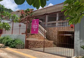 Foto 1 de Casa com 5 Quartos para alugar, 420m² em Jardim Goiás, Goiânia