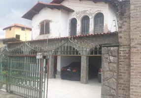 Foto 1 de Casa com 4 Quartos à venda, 360m² em Álvaro Camargos, Belo Horizonte