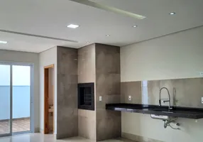 Foto 1 de Casa com 3 Quartos à venda, 165m² em Villas Paraiso, Botucatu