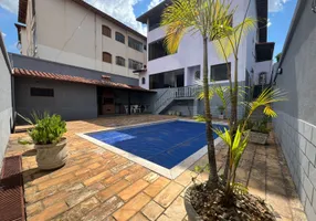 Foto 1 de Casa com 5 Quartos à venda, 490m² em Santa Rosa, Belo Horizonte