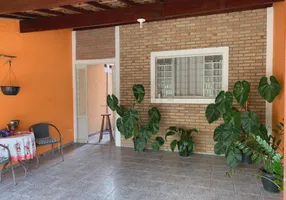 Foto 1 de Casa com 3 Quartos à venda, 80m² em Vila Tatetuba, São José dos Campos