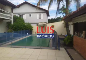 Foto 1 de Casa com 4 Quartos à venda, 350m² em Camboinhas, Niterói