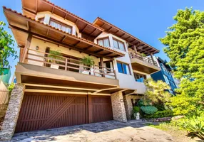 Foto 1 de Casa com 3 Quartos à venda, 409m² em Teresópolis, Porto Alegre