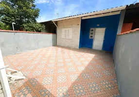 Foto 1 de Casa com 2 Quartos à venda, 82m² em Cidade Jardim, Caraguatatuba