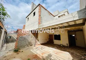 Foto 1 de Casa com 6 Quartos à venda, 448m² em Planalto, Belo Horizonte