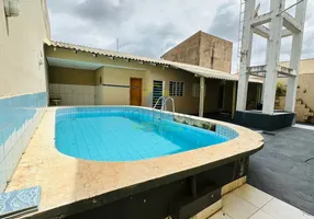 Foto 1 de Casa com 8 Quartos para alugar, 420m² em Jardim Tropical, Cuiabá