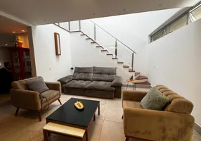 Foto 1 de Casa de Condomínio com 2 Quartos à venda, 190m² em Vila São Francisco, São Paulo