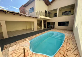 Foto 1 de com 3 Quartos para venda ou aluguel, 204m² em Nova Conquista, Cuiabá